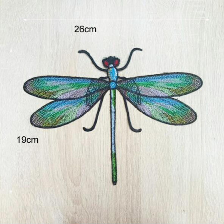 Dimensions Grand patch libéllule brodé thermocollant 