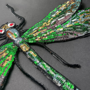 Vue détaillée Grand patch libéllule verte à Paillettes thermocollant - 26.2cm x 18.5cm