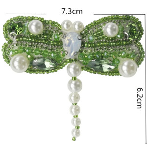 Dimensions Patch à coudre libellule en strass vert clair - 7.3cm x 6.2cm