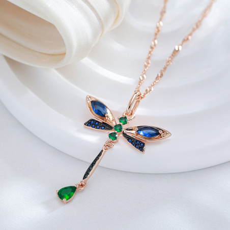 Vue de face Collier Pendentif Libellule Éclat des Jardins