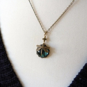 Vue générale  Collier Pendentif Libellule "Éclat Vénitien" 
