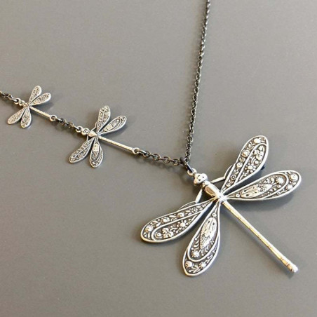 Collier Pendentif Libellule Éclat d'Argent