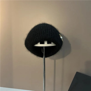 Vue de côté Bonnet Abeille en poils de lapin Agora pour femme