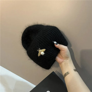 Vue générale Bonnet Abeille en poils de lapin Agora pour femme