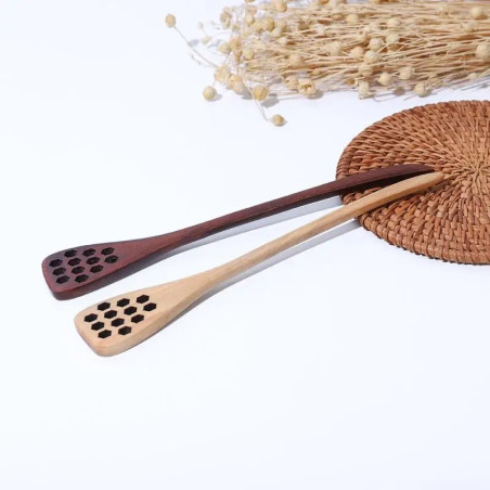 Détails de la Cuillère trouée en bois pour le miel ou pour bien remuer