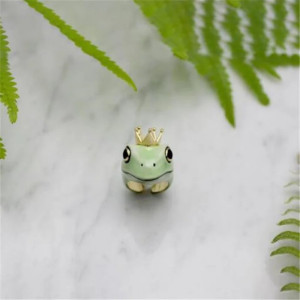vua face de la Bague Grenouille Princesse Lily