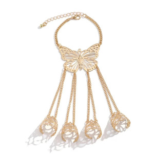 Détailsl du Bracelet Papillon Éthéré Main Enchantée