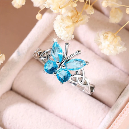 Anillo Mariposa Azul 'Destello Zafiro' – Joya Mágica y Única