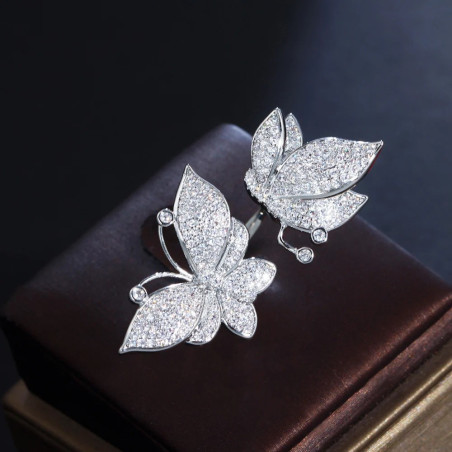 Anillo Mariposa de Plata de Ley con Circonitas – Ajustable