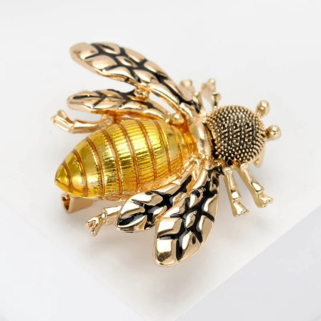 Broche Abeja Dorada | Joya Original y Elegante para Mujer