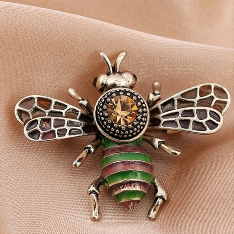 Broche Abeja Esplendor Imperial | Joya Elegante y Original
