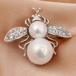 Broche Abeja Majestuosa con Perla Plateada | Joya Elegante