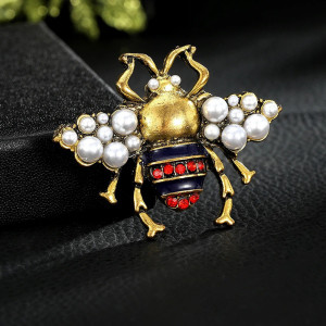 Broche Abeja Imperial | Joya Original con Elegancia Real
