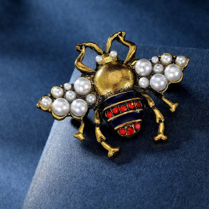 Broche Abeja Imperial | Joya Original con Elegancia Real