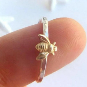 Anillo Abeja de Plata de Ley 925 - ¡Elegancia y Sencillez!