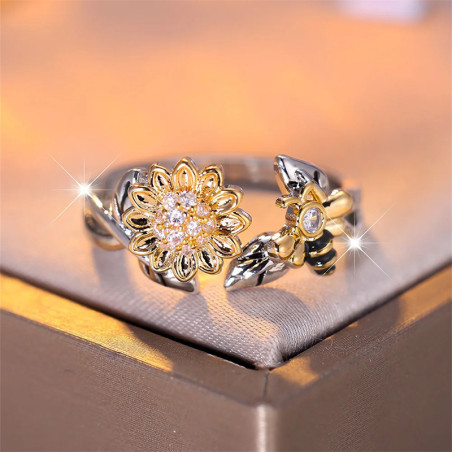 Anillo Abeja Ajustable 'Recolectora del Sol' - Circonita