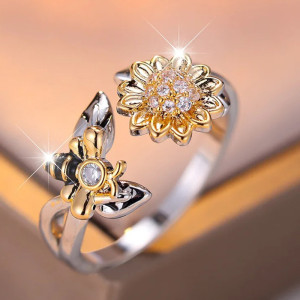 Anillo Abeja Ajustable 'Recolectora del Sol' - Circonita