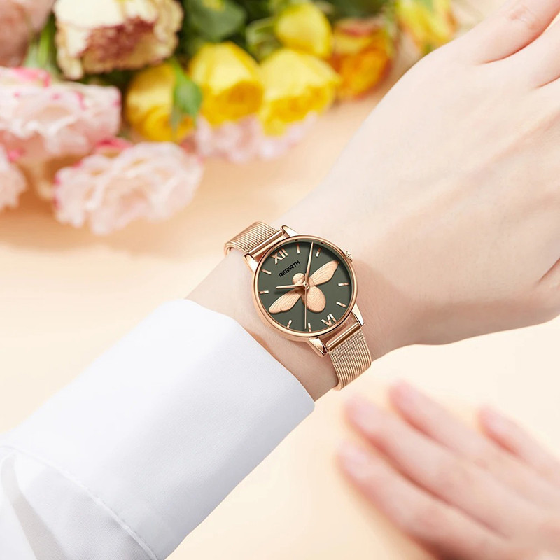 Reloj Abeja 'Esmeralda Dorada' | Elegancia y Estilo Único