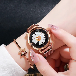 Reloj Floral 'Elegancia Margarita' | Un Regalo Original para Mujer