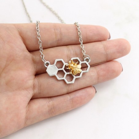 Collier pendentif en forme de nid d'abeille avec abeille dorée