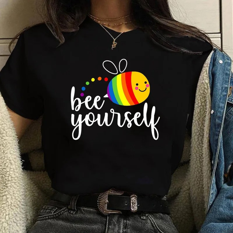 Camiseta Abeja "Bee Yourself" Arcoíris | Ropa Mujer Original