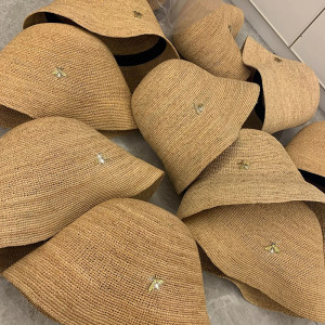 Sombrero Abeja de Rafia – Elegancia Natural | 1001abeilles.com