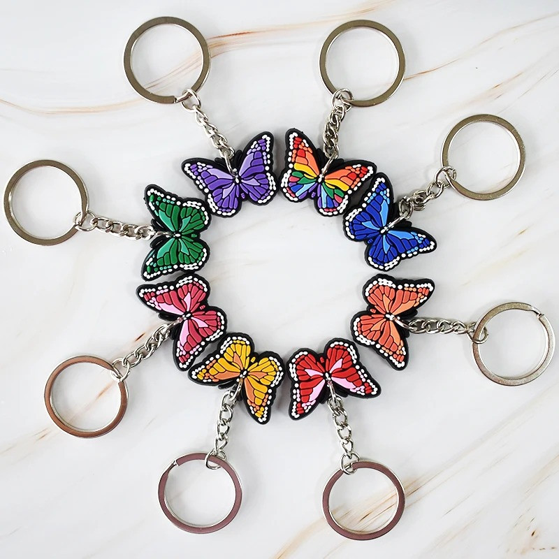 Llavero Mariposa de PVC Colorido - ¡Ideal para Mochilas y Llaves! 🦋