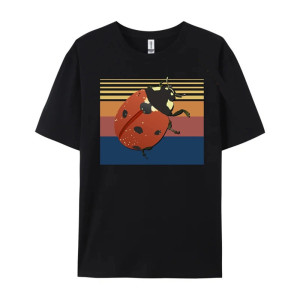 Camiseta Mariquita Hombre – "Retro Chic" Elegancia y Vintage