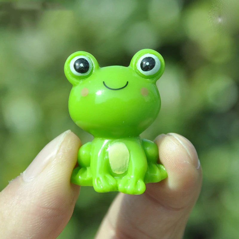 Mini Figuritas de Ranas - 4 Adorables Modelos de Resina