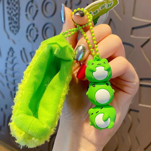 Llavero Rana Vaina Verde – Trío Kawaii en su Vaina Divertida