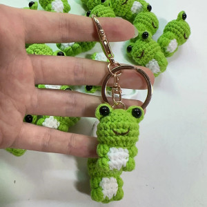 Llavero Rana de Crochet – Hecho a Mano, Bonito y Original