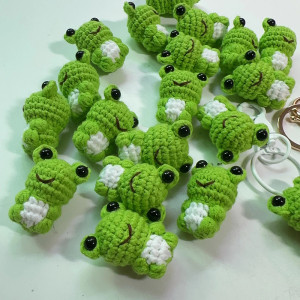Llavero Rana de Crochet – Hecho a Mano, Bonito y Original