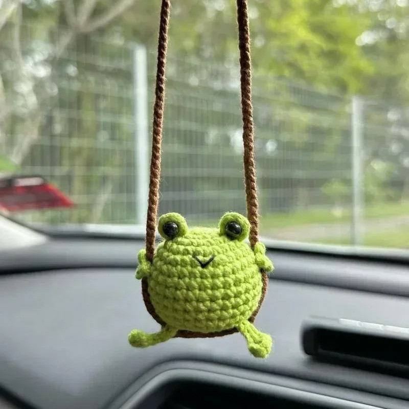 Colgante Rana en Columpio | Crochet Hecho a Mano | Deco Coche