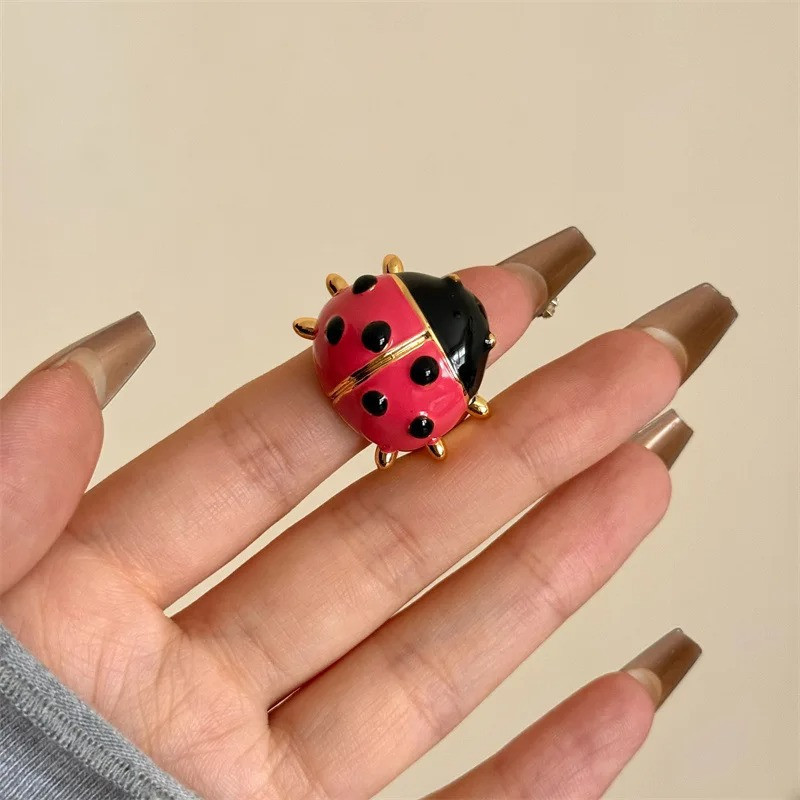 Anillo Mariquita de la Suerte | Joya Original para Mujer