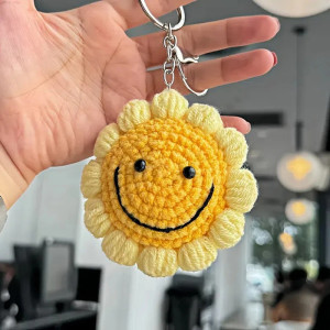Llavero Sol Sonriente a Crochet | Regalo Original y Divertido