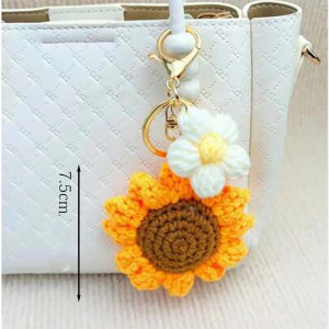 Llavero Flor & Girasol Hecho a Mano – Dúo Ganchillo Abeja