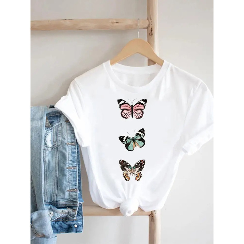 Camiseta de Mariposas para Mujer | Diseño Original "Trío en Vuelo"