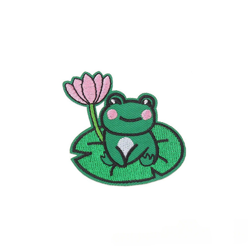 Parche Termoadhesivo Rana con Flor – Bordado Nenúfar 6,2 cm