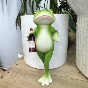 Figura Rana Cerveza – Regalo Original y Decoración Divertida