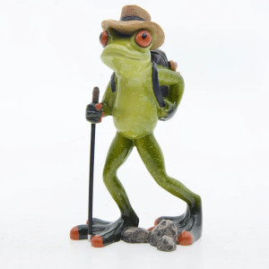 Figura Rana Senderista – Decoración Naturaleza & Aventura Original