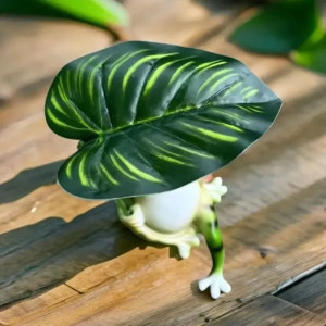 Estatua Rana con Hoja Tropical – Decoración Zen y Natural