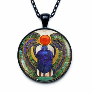 Collar Escarabajo Sol Sagrado | Joya Egipcia Única de Regalo