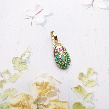 Colgante Escarabajo Solar – Plata 925 & Piedras de Colores