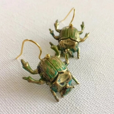 Pendientes Escarabajo Esmeralda | Estilo Antiguo y Místico