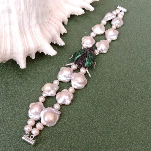 Pulsera Escarabajo Nacarado | Joya Original y Mística