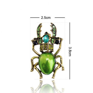 Broche Escarabajo Emperador de Esmeralda – Joya Insecto Única