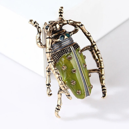 Broche Escarabajo Pistacho – Joya Insecto Verde Dorado Vintage