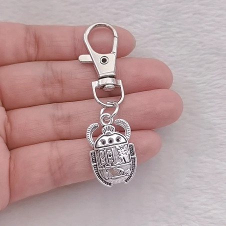 Llavero Escarabajo Faraón – Amuleto Egipcio Plata Envejecida