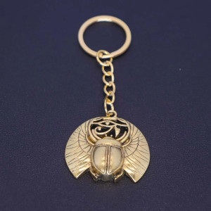 Llavero Escarabajo Alado Místico – Ojo de Horus Protector