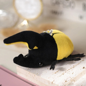 Llavero Escarabajo Sol Tropical – Peluche Amarillo Divertido